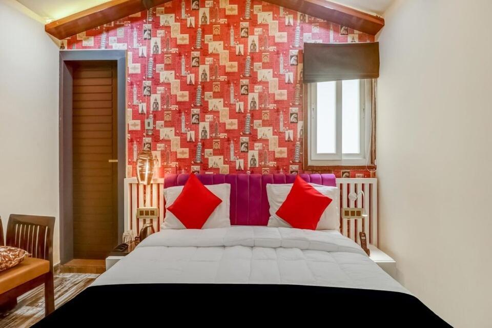 Hotel Mansa Kanpur Ngoại thất bức ảnh
